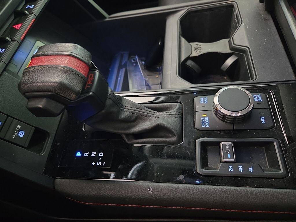 Thumbnail: 2023 Toyota Tundra - 15