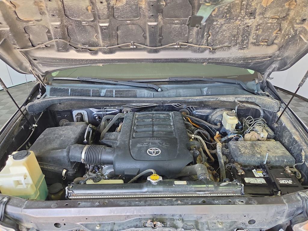 Thumbnail: 2011 Toyota Tundra - 8