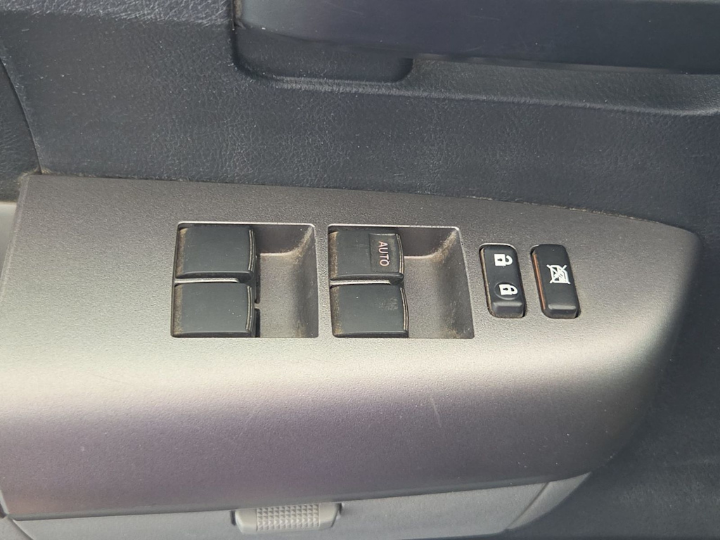 Thumbnail: 2011 Toyota Tundra - 20