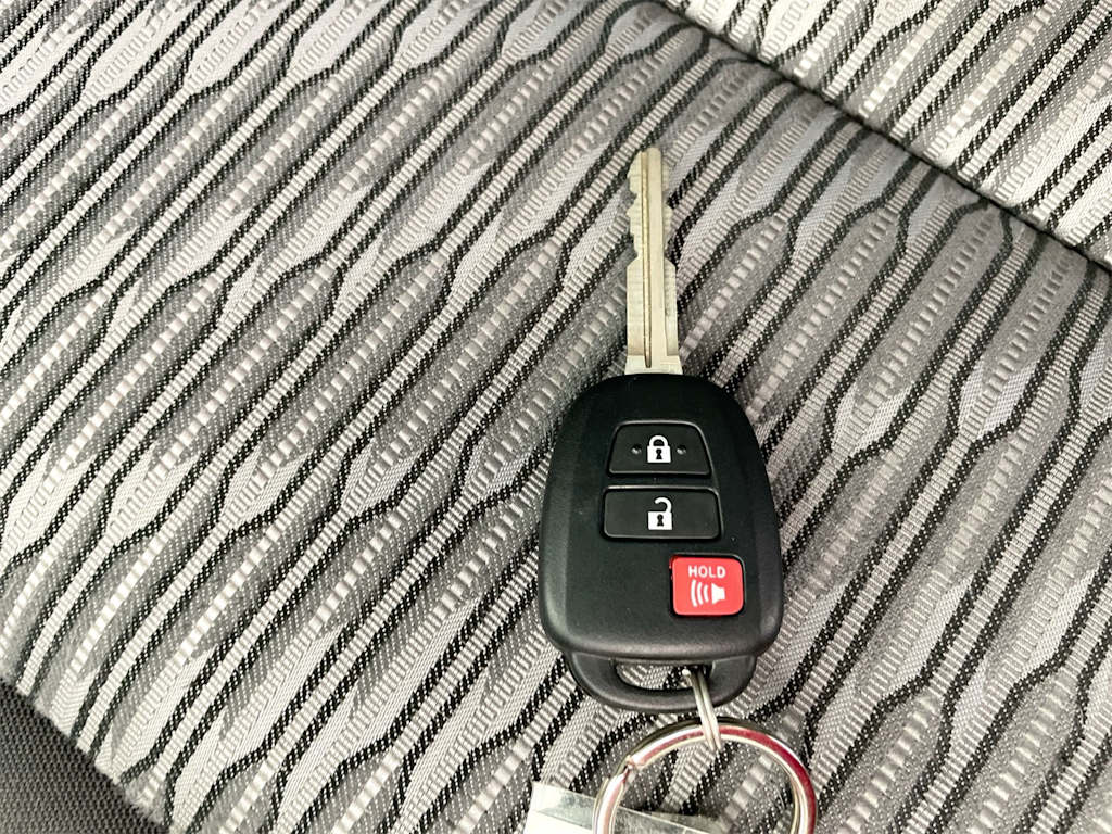 Thumbnail: 2020 Toyota Tundra - 17