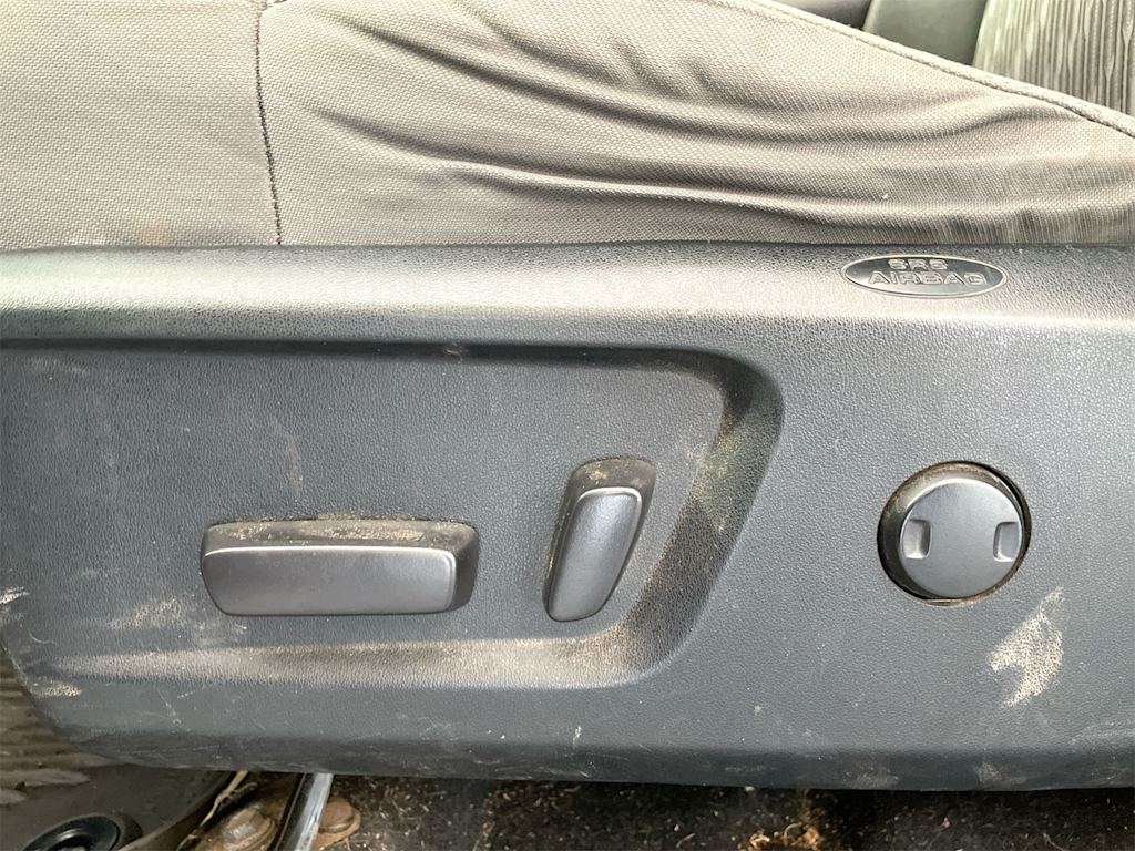 Thumbnail: 2020 Toyota Tundra - 21