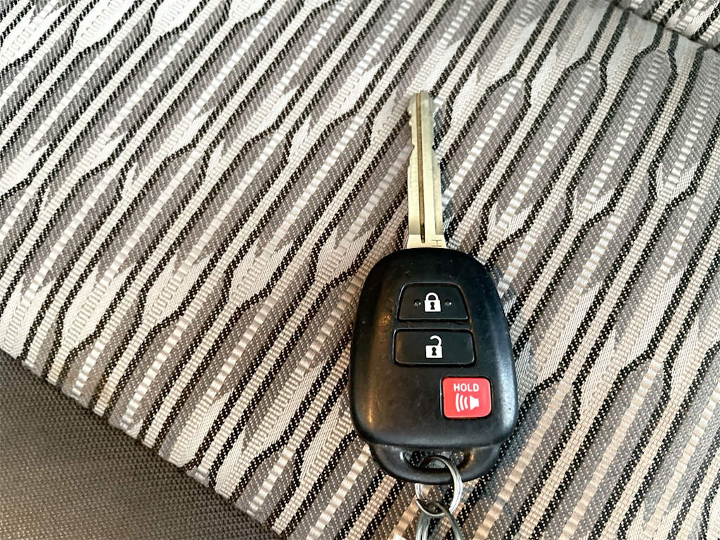 Thumbnail: 2020 Toyota Tundra - 17