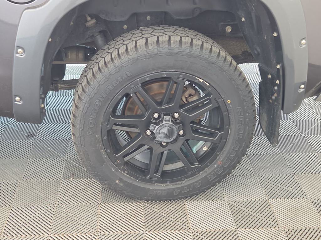 Thumbnail: 2018 Toyota Tundra - 8