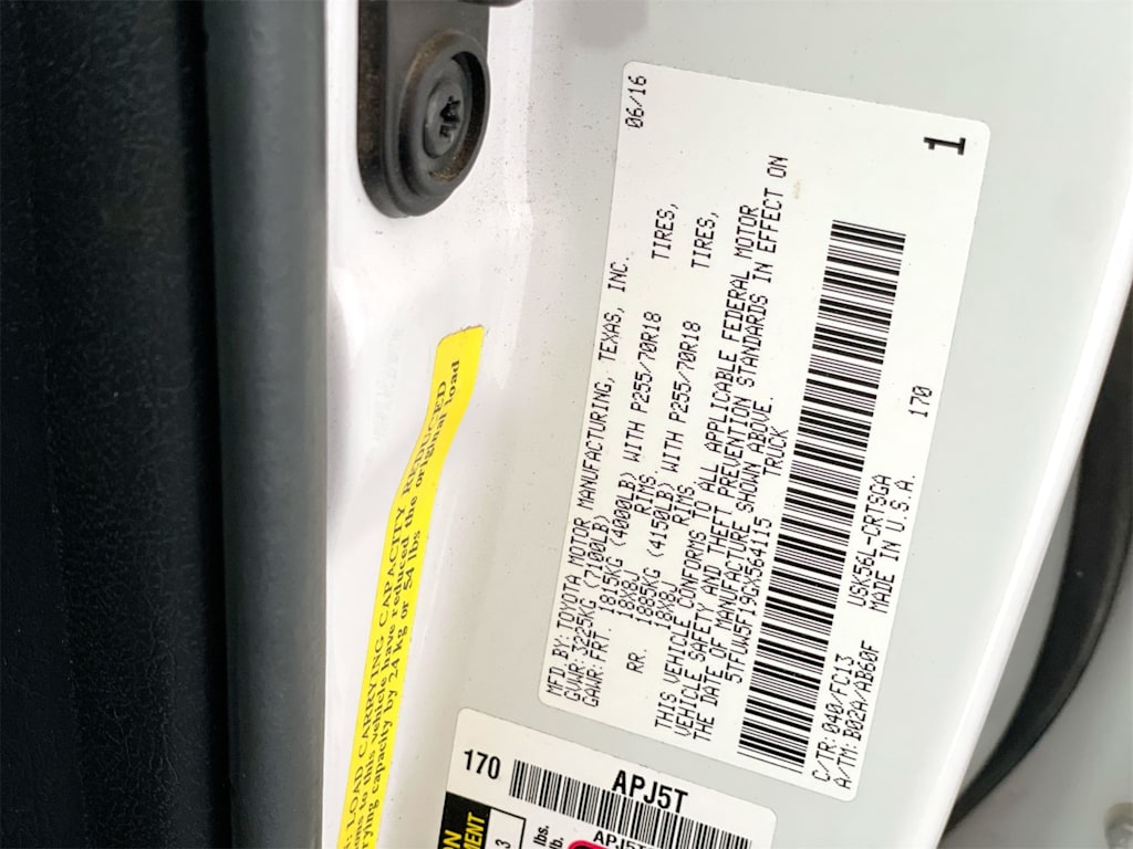 Thumbnail: 2016 Toyota Tundra - 18