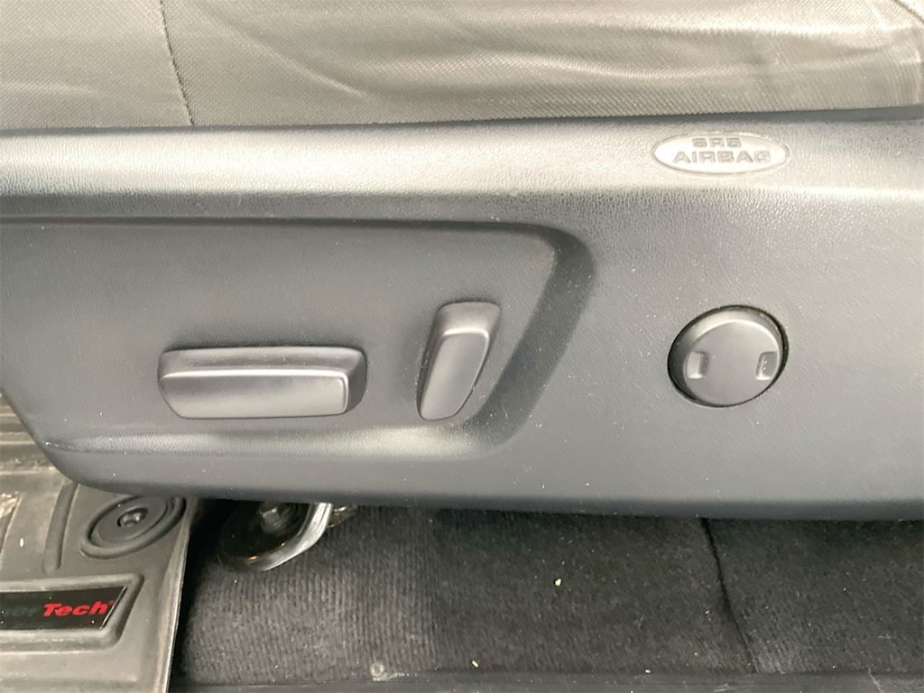 Thumbnail: 2016 Toyota Tundra - 21