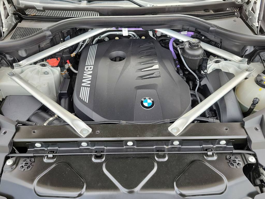 Thumbnail: 2025 BMW X5 - 8