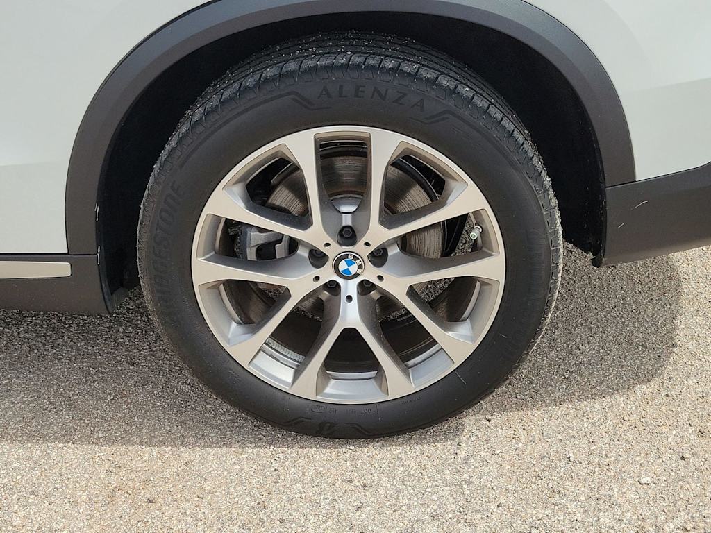 Thumbnail: 2025 BMW X5 - 7