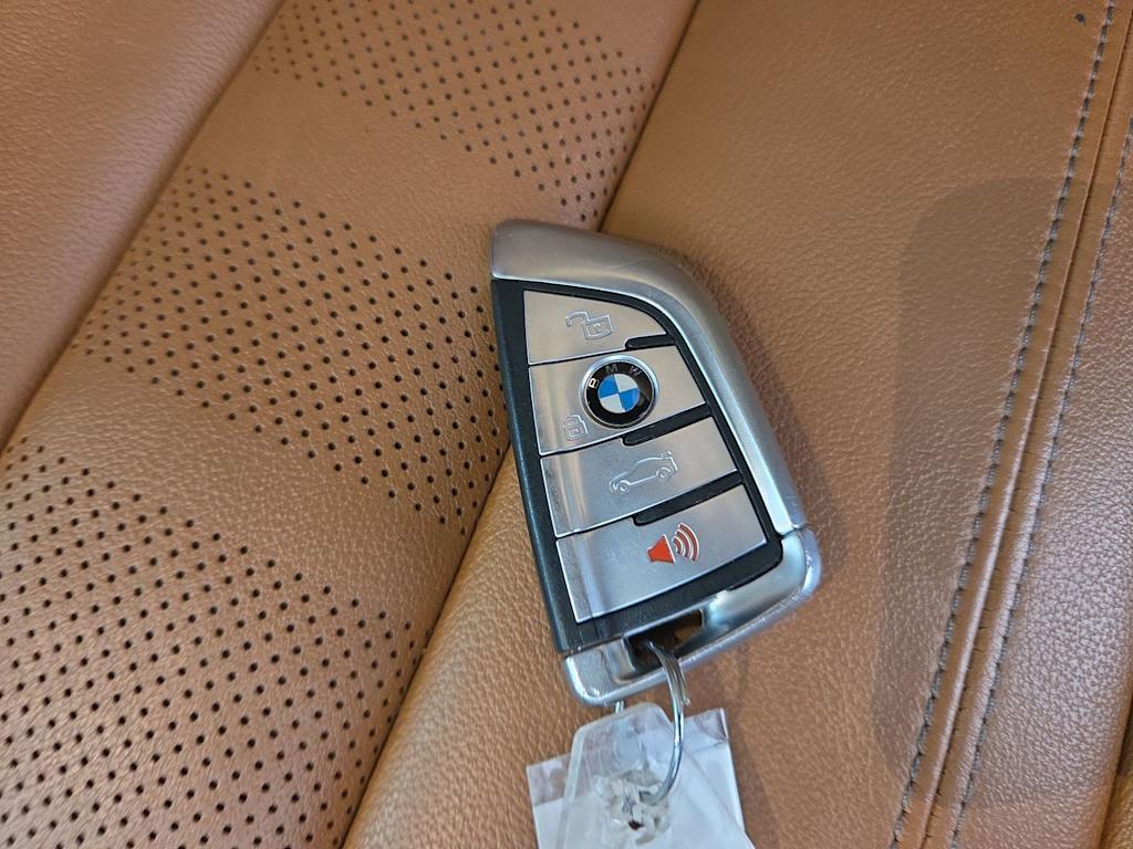 Thumbnail: 2021 BMW X7 - 17