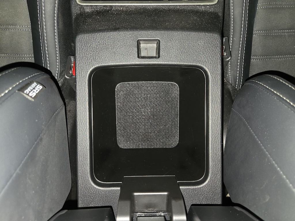 Thumbnail: 2024 Mitsubishi Outlander - 28