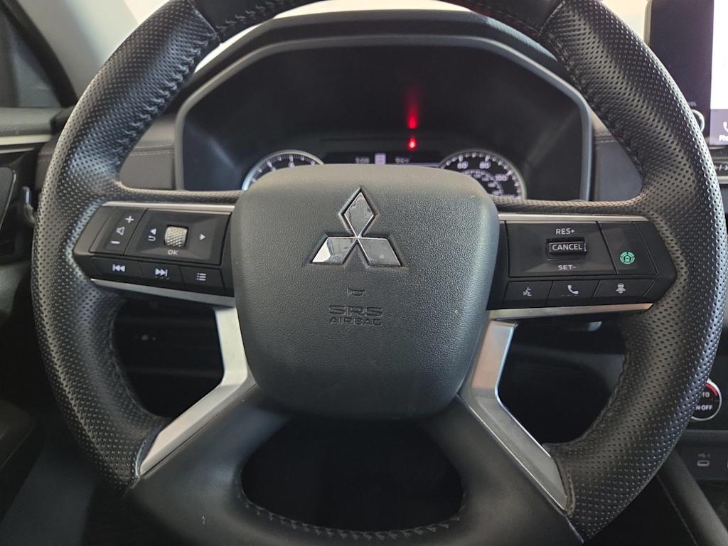Thumbnail: 2024 Mitsubishi Outlander - 22