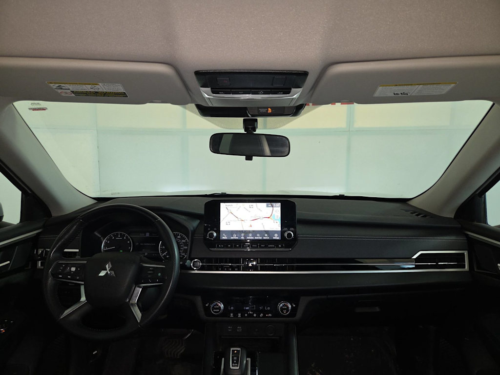 Thumbnail: 2024 Mitsubishi Outlander - 2