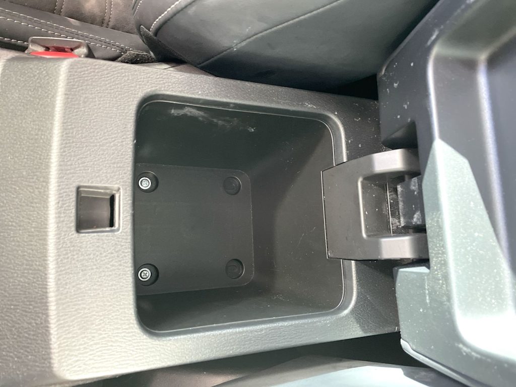 Thumbnail: 2024 Mitsubishi Outlander - 28