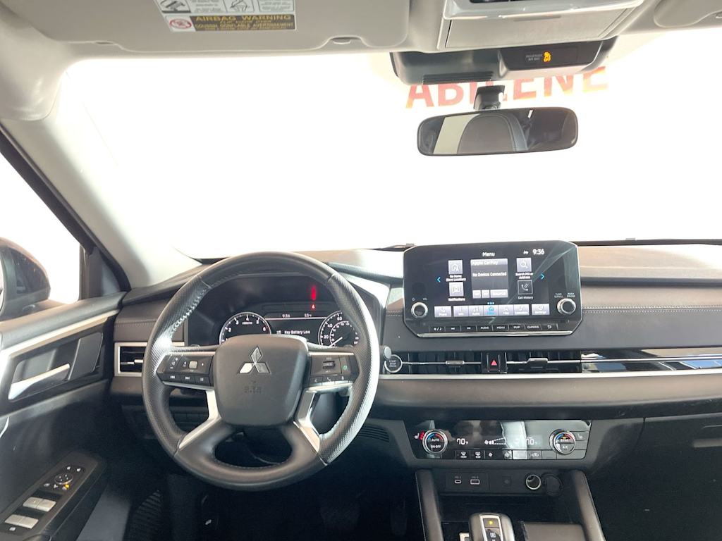 Thumbnail: 2024 Mitsubishi Outlander - 2