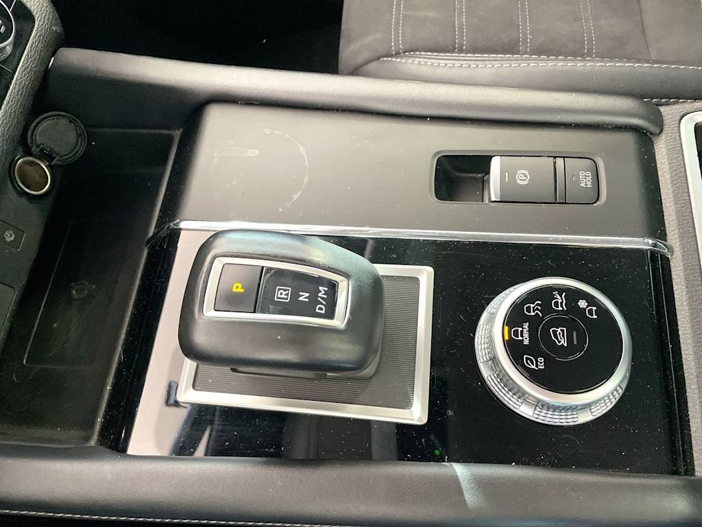 Thumbnail: 2024 Mitsubishi Outlander - 27