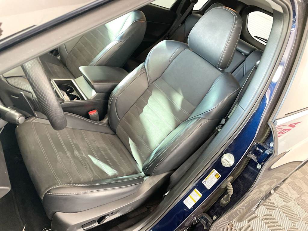 Thumbnail: 2024 Mitsubishi Outlander - 10