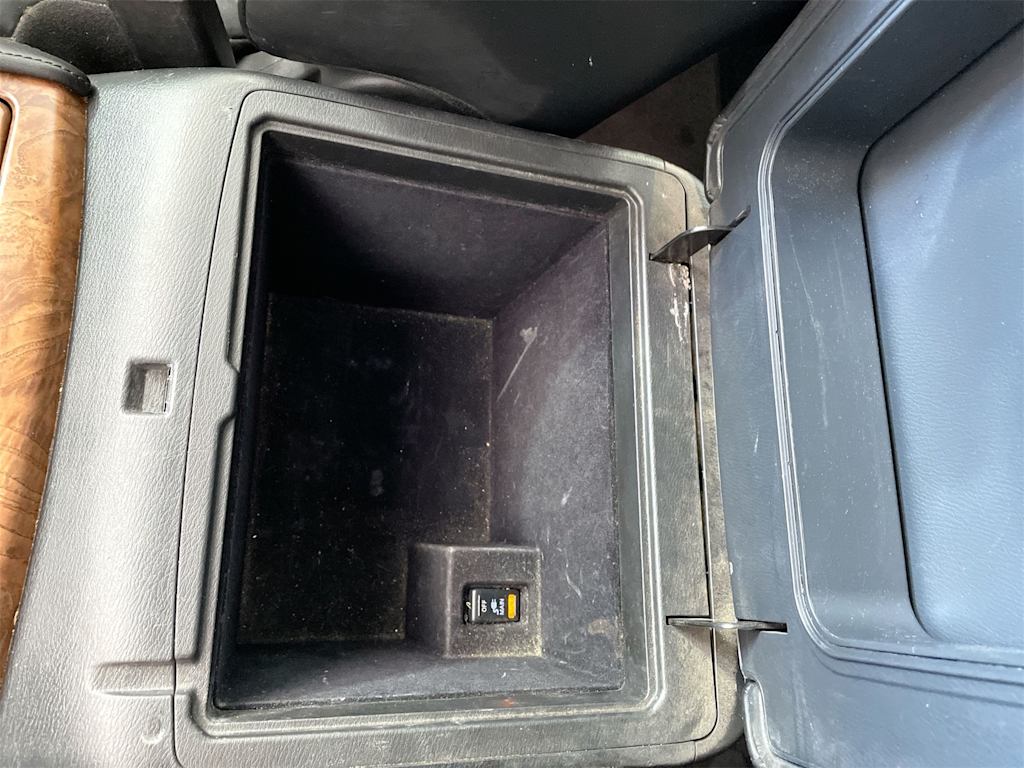 Thumbnail: 2021 Nissan Armada - 30