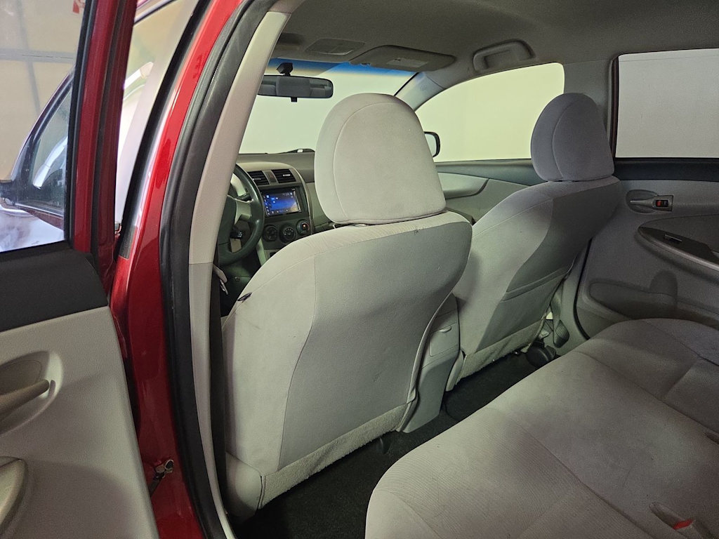 Thumbnail: 2011 Toyota Corolla - 12