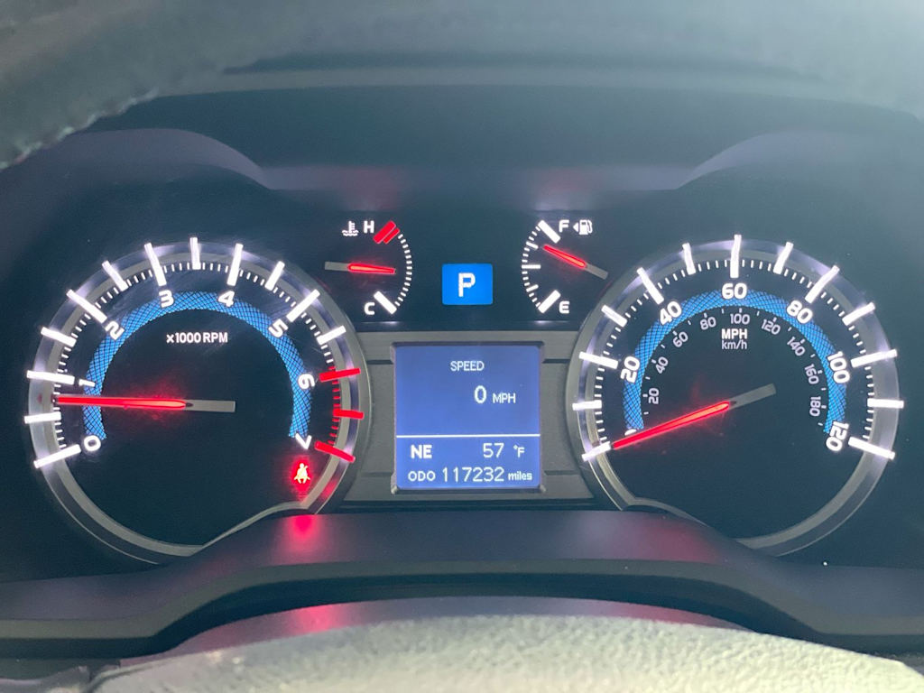 Thumbnail: 2018 Toyota 4Runner - 16