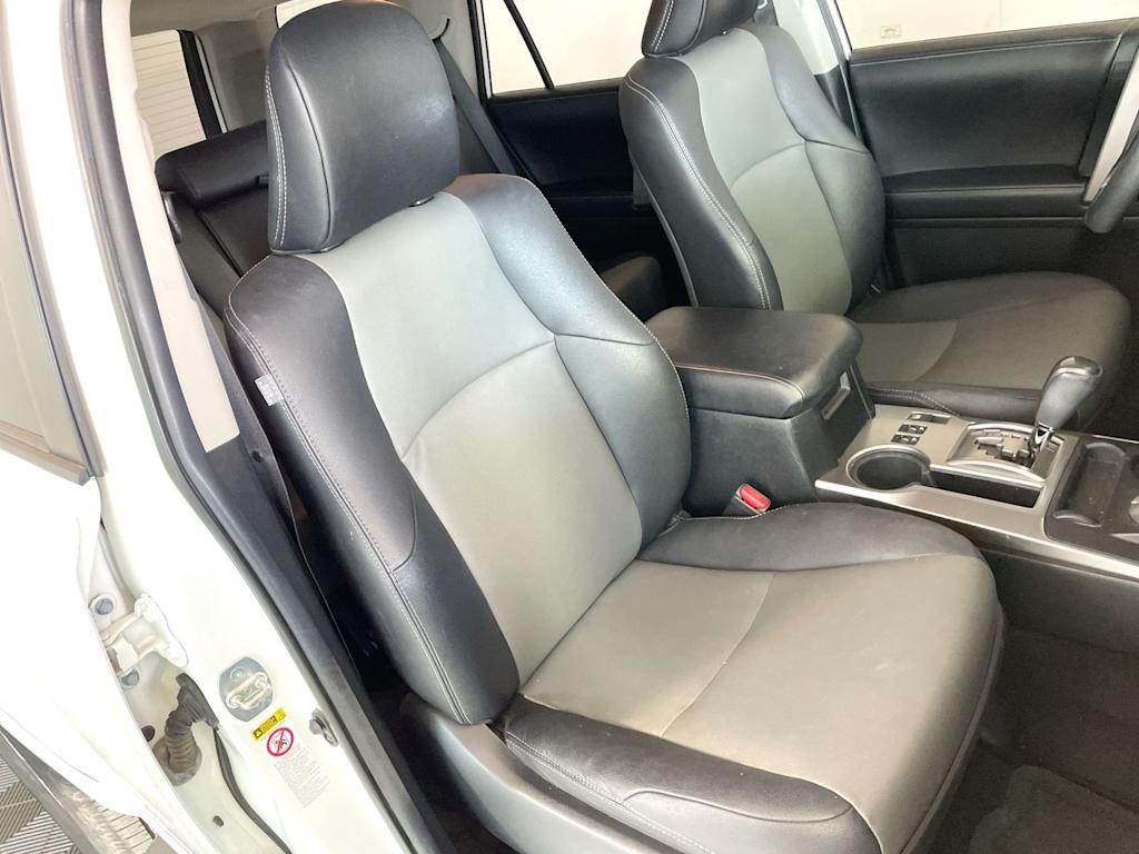 Thumbnail: 2018 Toyota 4Runner - 12