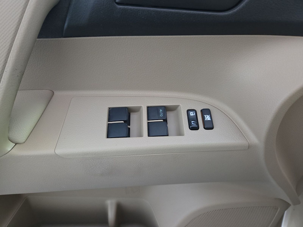Thumbnail: 2009 Toyota Highlander - 23