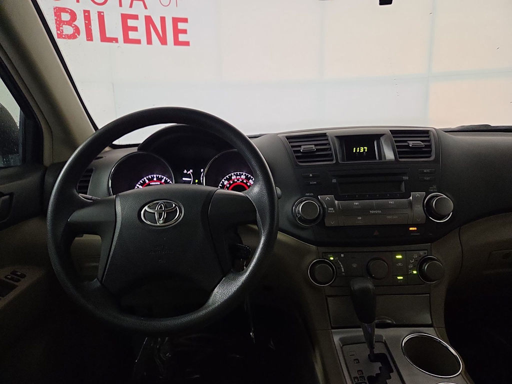 Thumbnail: 2009 Toyota Highlander - 2