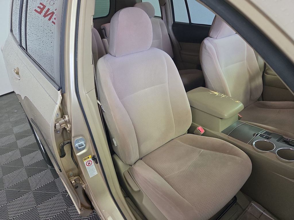 Thumbnail: 2009 Toyota Highlander - 11