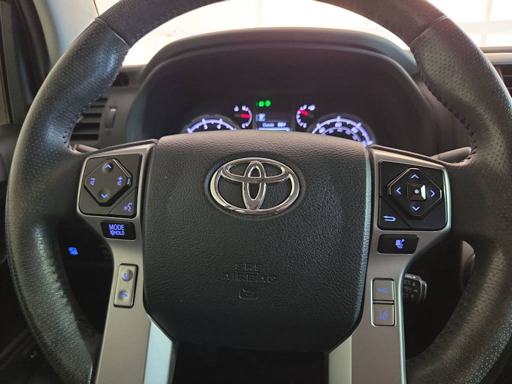 Thumbnail: 2022 Toyota 4Runner - 25