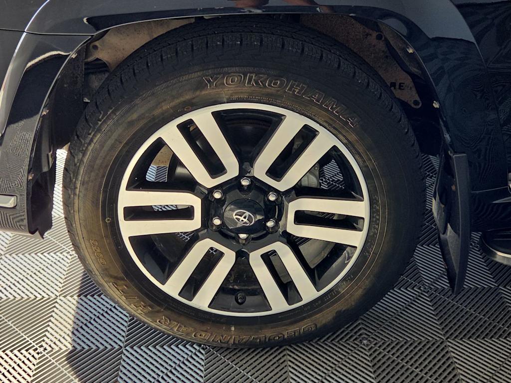 Thumbnail: 2022 Toyota 4Runner - 8