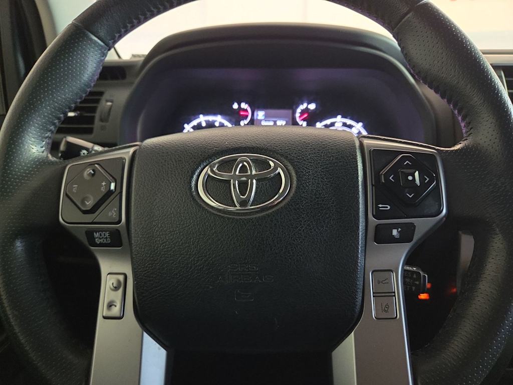 Thumbnail: 2021 Toyota 4Runner - 25