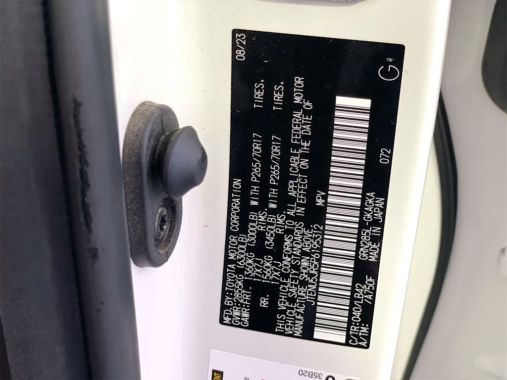 Thumbnail: 2023 Toyota 4Runner - 19