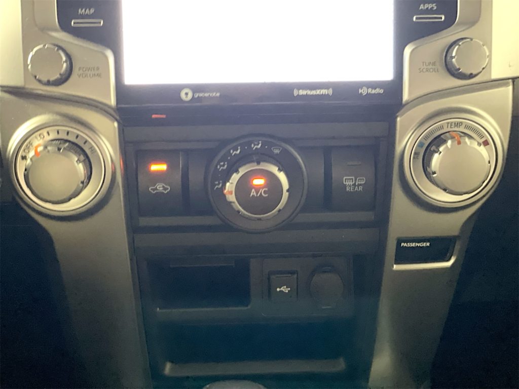 Thumbnail: 2023 Toyota 4Runner - 29