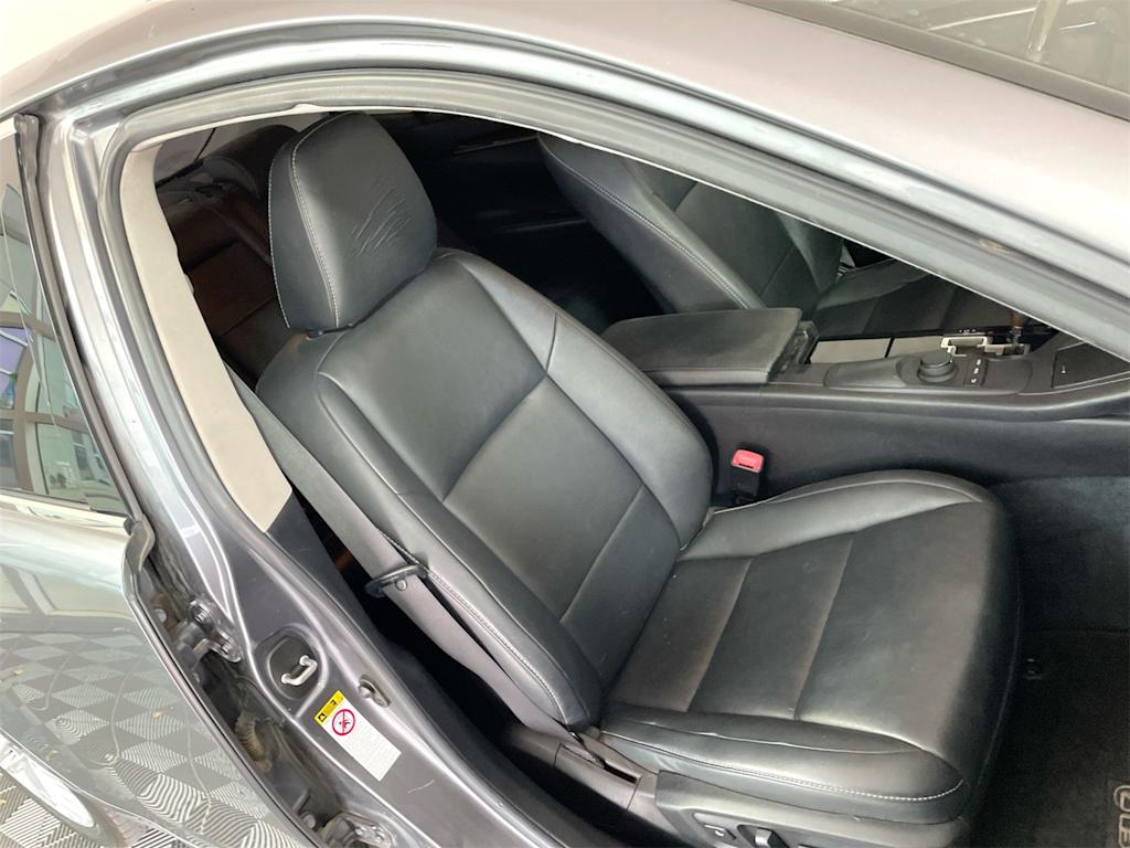 Thumbnail: 2013 Lexus ES - 11