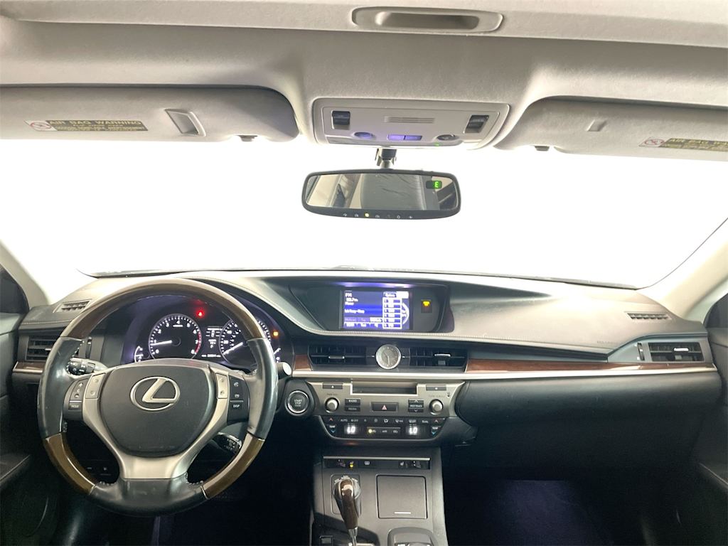 Thumbnail: 2013 Lexus ES - 9