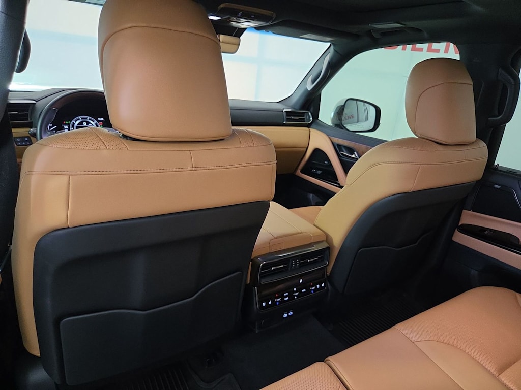 Thumbnail: 2024 Lexus ES - 24