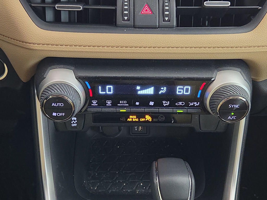 Thumbnail: 2025 Toyota RAV4 - 26