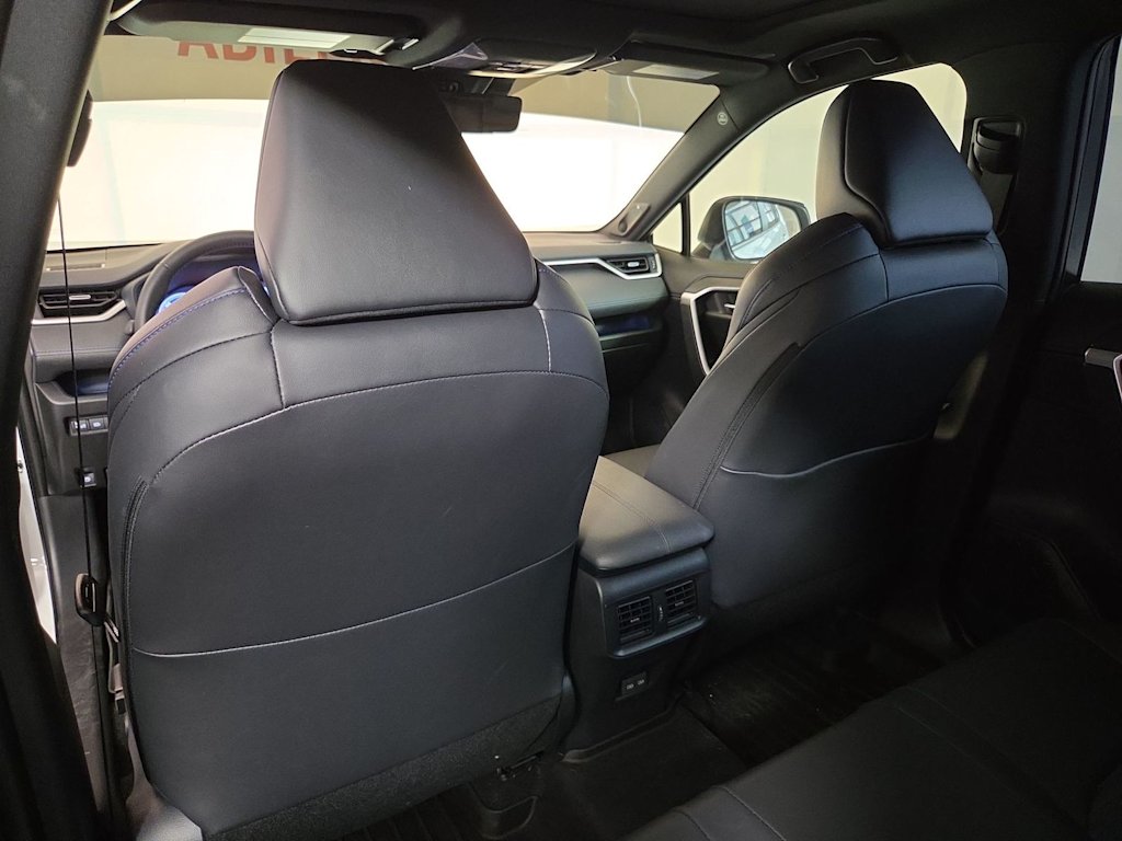 Thumbnail: 2025 Toyota RAV4 - 11