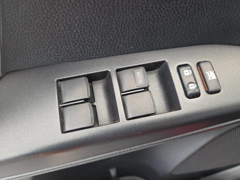 Thumbnail: 2017 Toyota RAV4 - 22