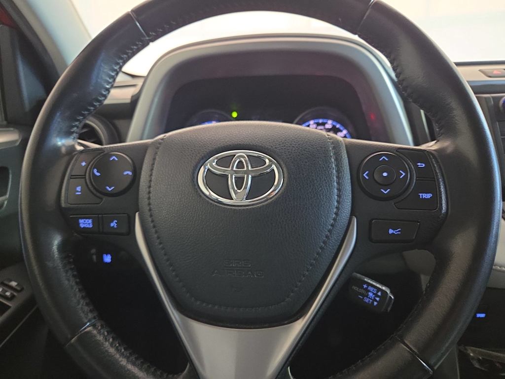 Thumbnail: 2017 Toyota RAV4 - 24