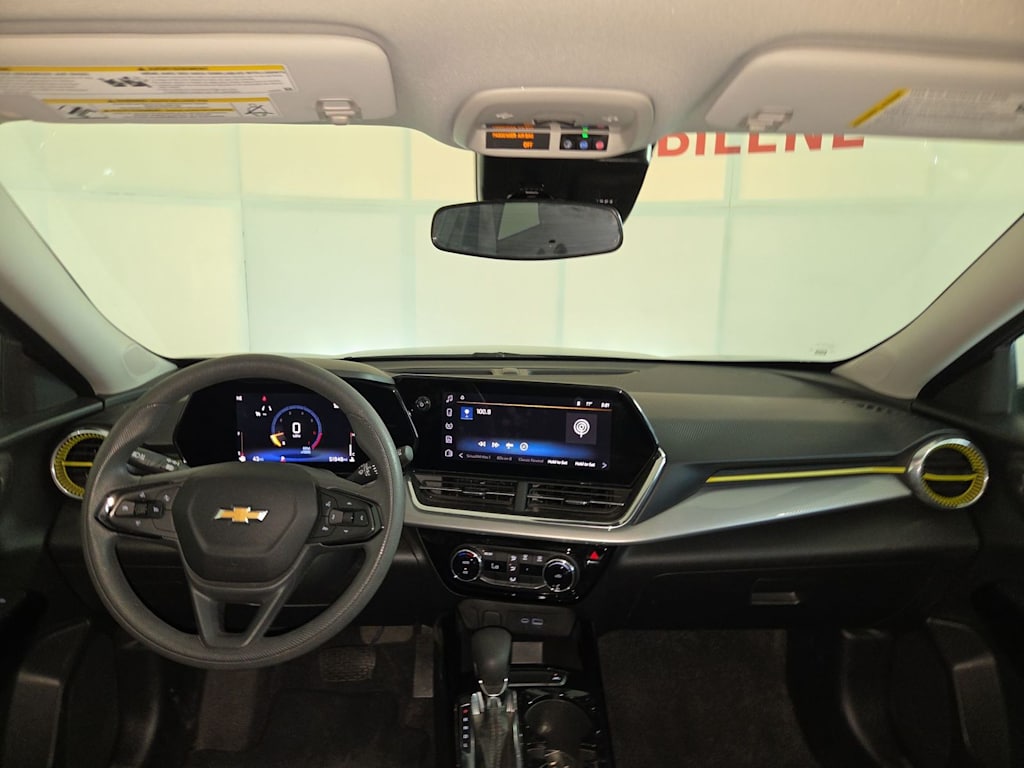 Thumbnail: 2025 Chevrolet Trax - 9