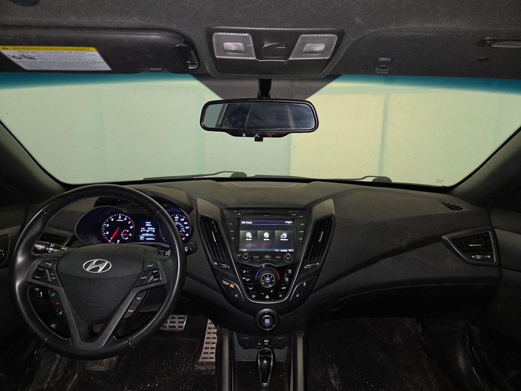 Thumbnail: 2016 Hyundai Veloster - 9