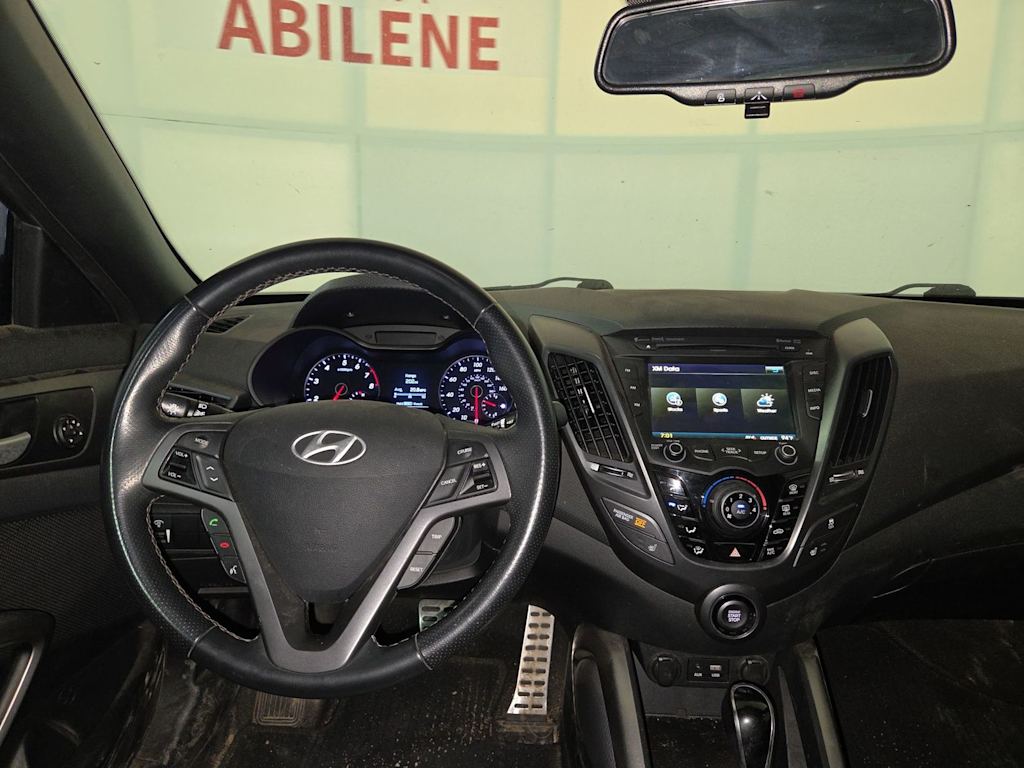 Thumbnail: 2016 Hyundai Veloster - 2