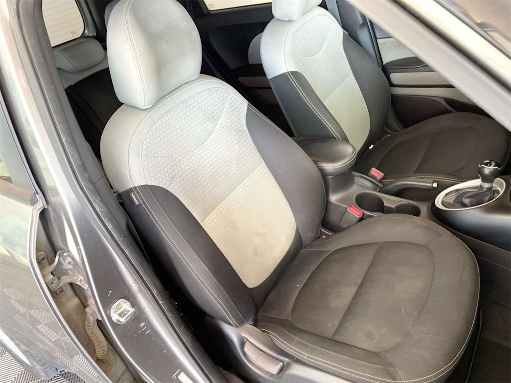 Thumbnail: 2016 Kia Soul - 10