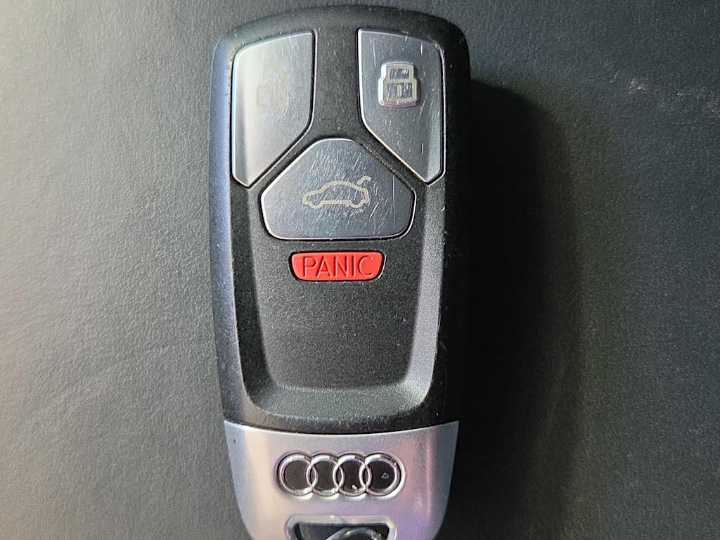 Thumbnail: 2019 Audi SQ5 - 18