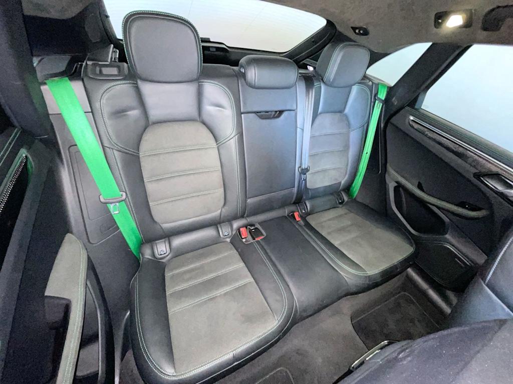 Thumbnail: 2023 Porsche Macan - 22