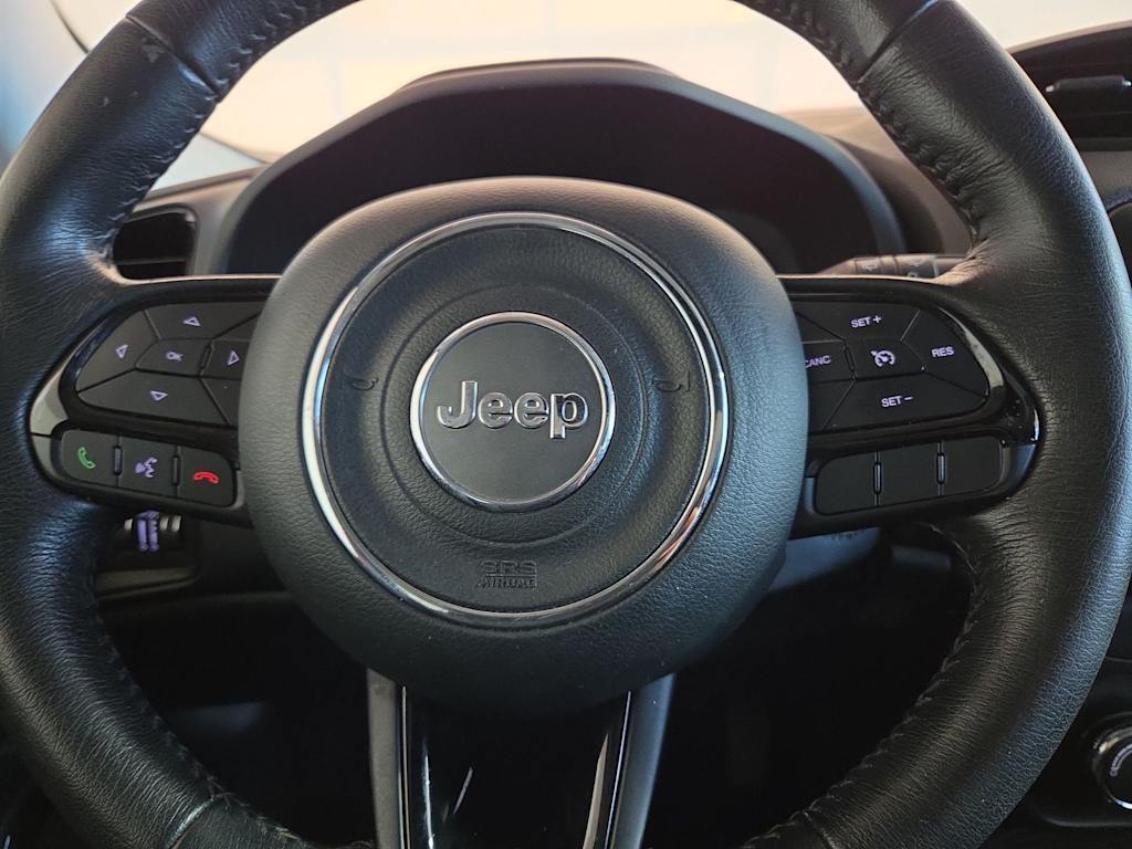 Thumbnail: 2017 Jeep Renegade - 22