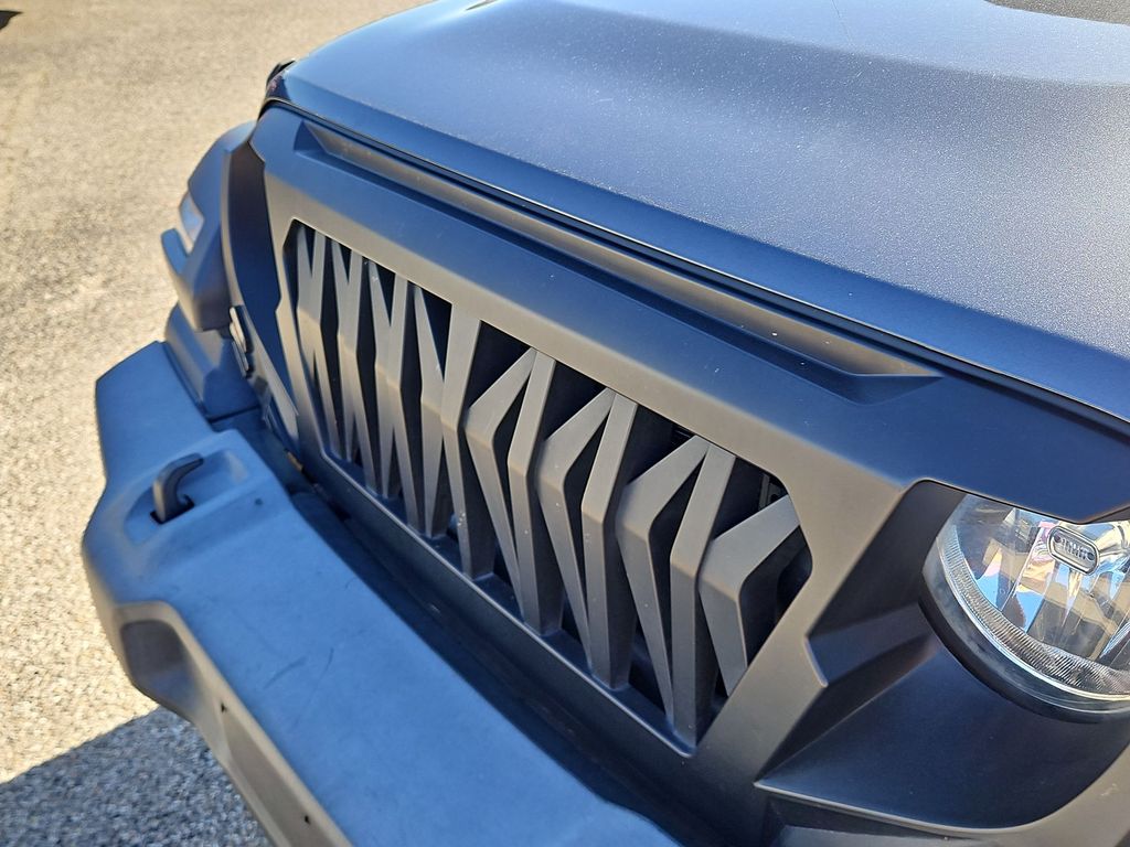 Thumbnail: 2020 Jeep Wrangler - 20