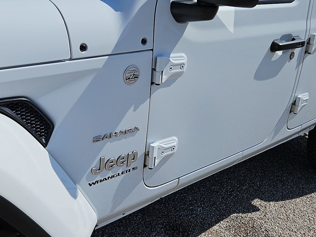 Thumbnail: 2023 Jeep Wrangler - 7