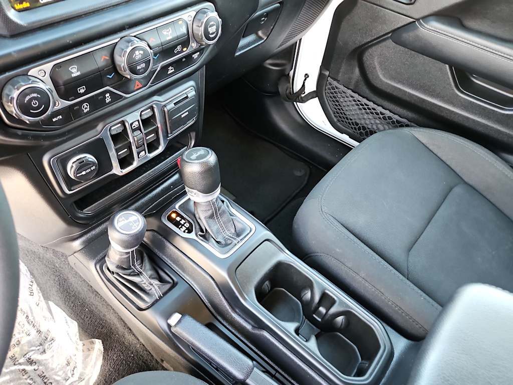 Thumbnail: 2023 Jeep Wrangler - 14