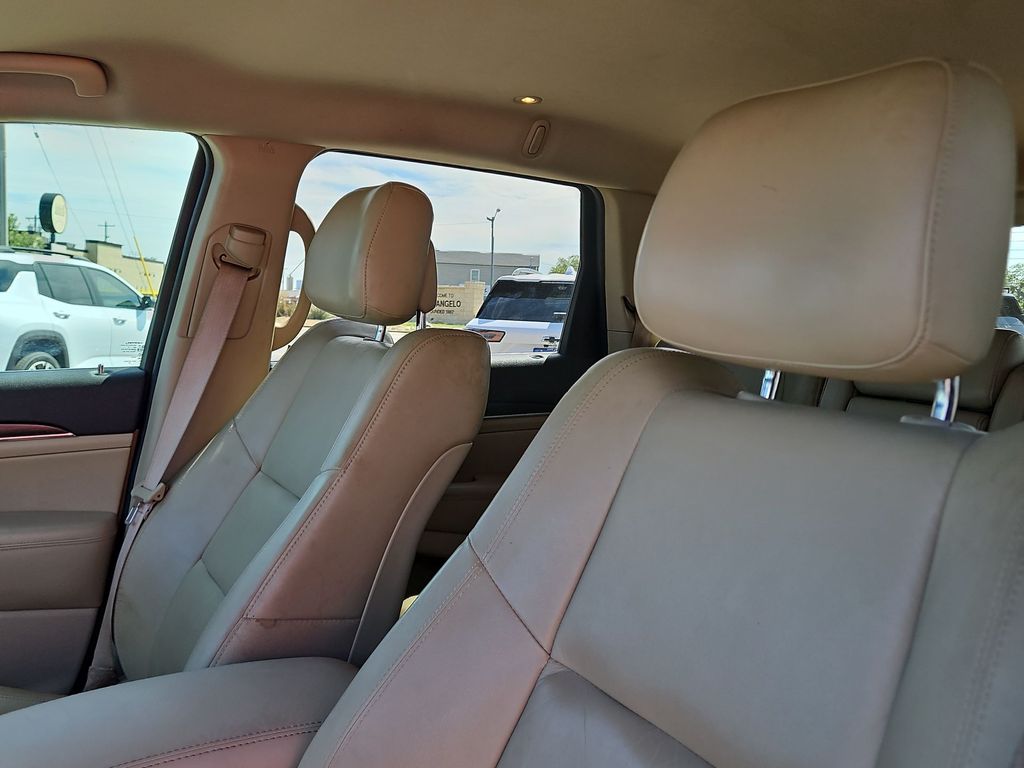 Thumbnail: 2017 Jeep Grand Cherokee - 10