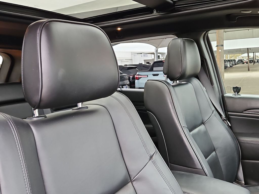 Thumbnail: 2021 Jeep Grand Cherokee - 10